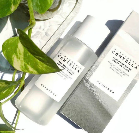 SKIN1004 Madagascar Centella Tone Brightening Boosting Toner 210 ml