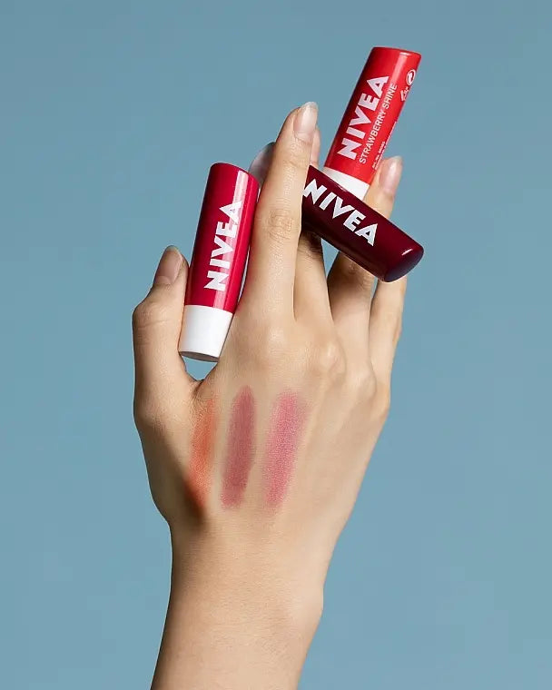 Nivea Strawberry Shine Protector Labial